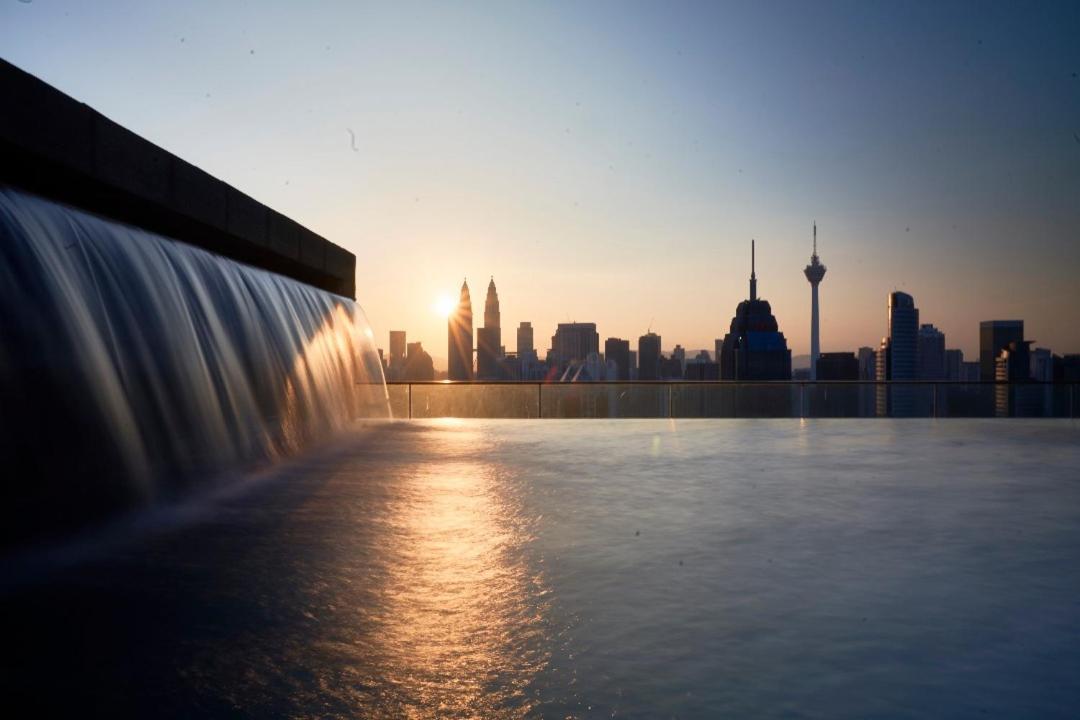 Regalia Suites Infinity Pool Kuala Lumpur Kültér fotó