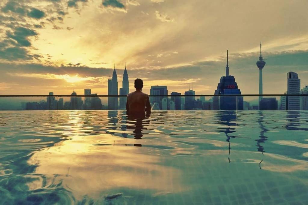 Regalia Suites Infinity Pool Kuala Lumpur Kültér fotó